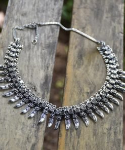 Oxidized Tribal Tusk Pattern Necklace